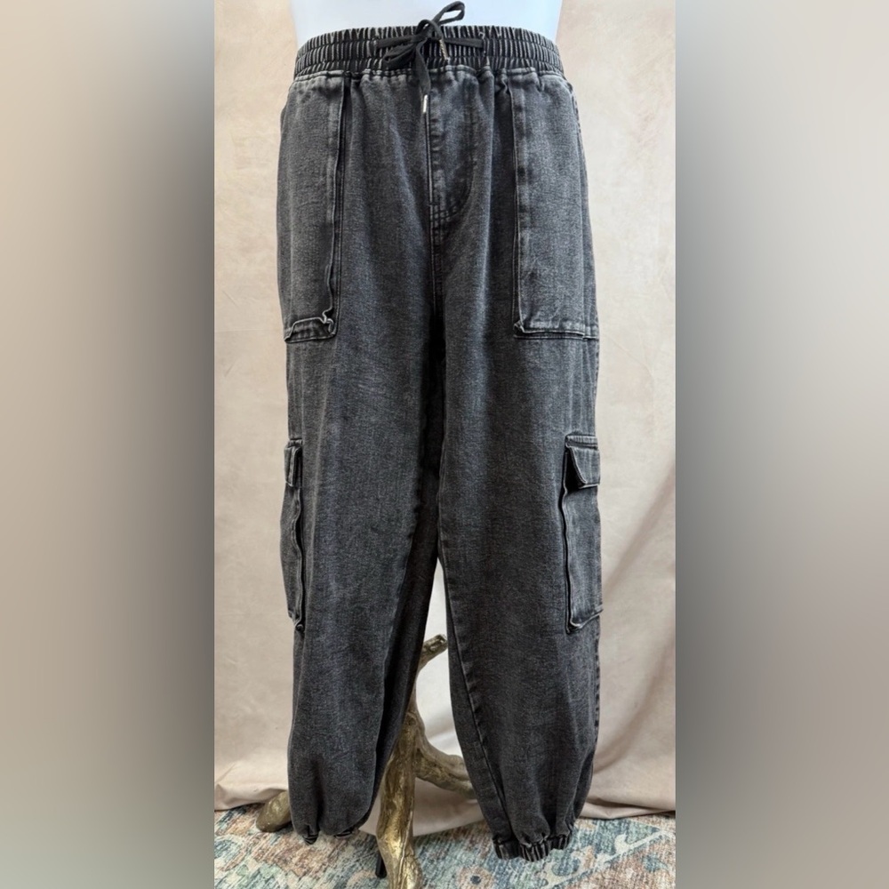 SHEIN Curve Women’s Black Wash Cargo Denim Drawstring Joggers Plus Size 1X - Picture 5 of 9